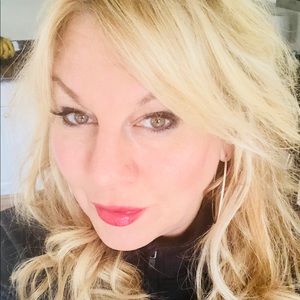 Meet your Posher, Jane